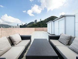Wan Chai - Royal Court 12