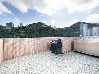Wan Chai - Royal Court 13