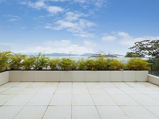 Clear Water Bay - Dragon Lake Villa 03