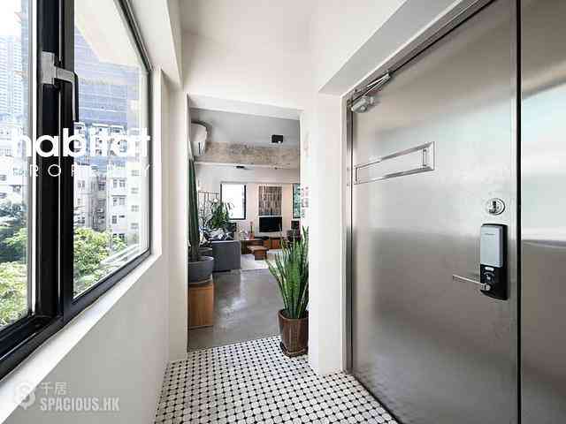 Sheung Wan - 84-86, Ko Shing Street 15