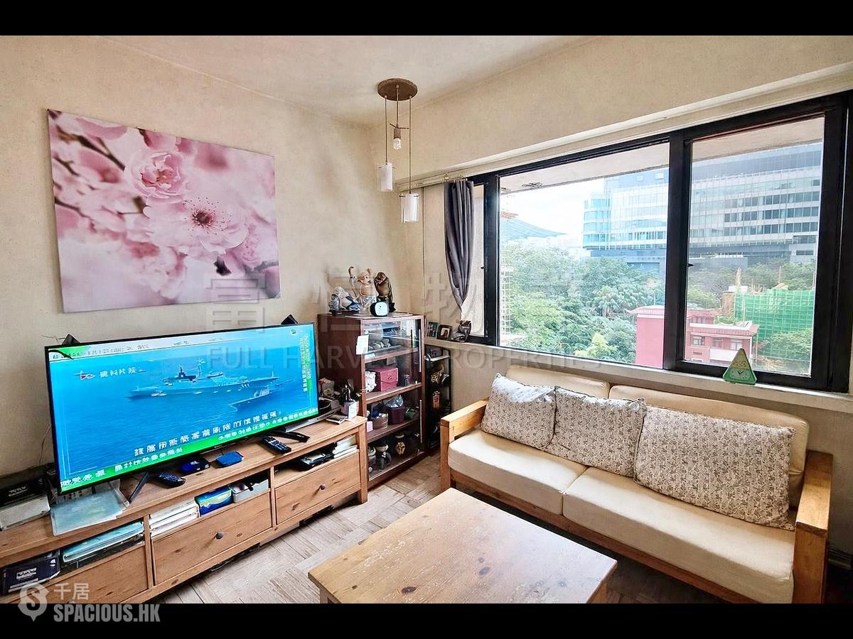 Happy Valley - Cathay Garden 01