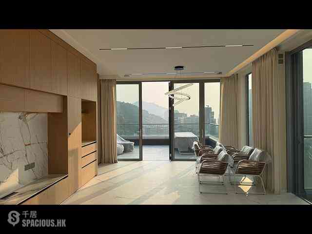 Sai Ying Pun - The Summa Block 1 08