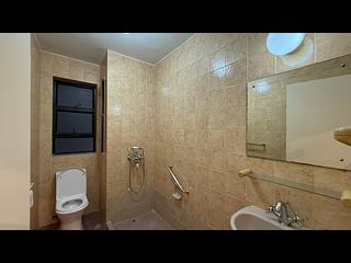Pok Fu Lam - Baguio Villa 14