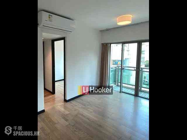Sai Ying Pun - Centre Place 01