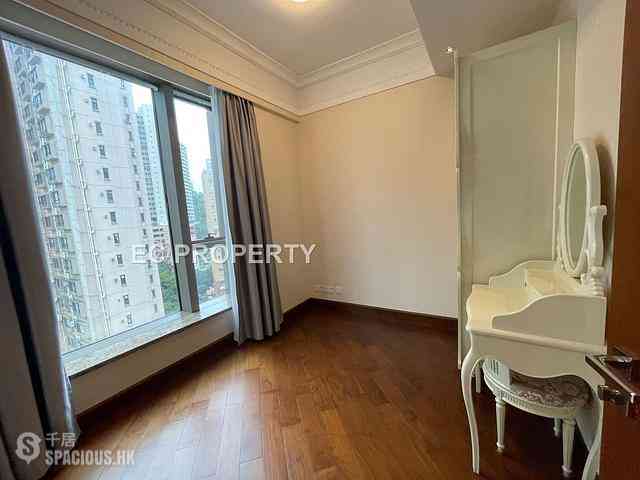 Tai Hang - The Signature 12