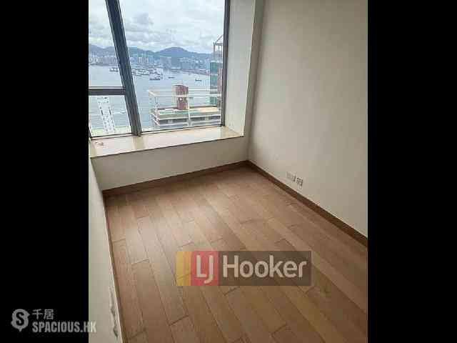 Sai Ying Pun - Island Crest 06