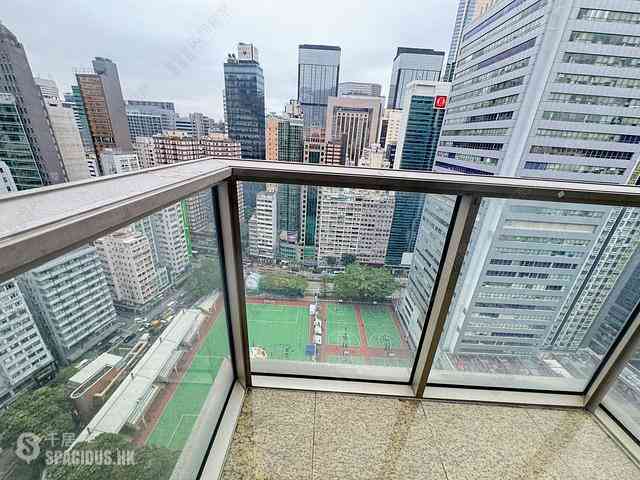 Wan Chai - The Avenue Phase 2 Block 1 08