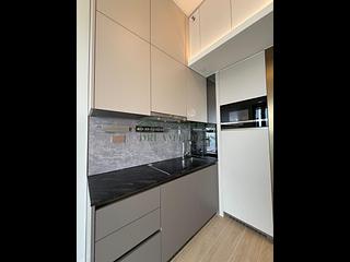 Sai Ying Pun - Des Voeux W Residence 06