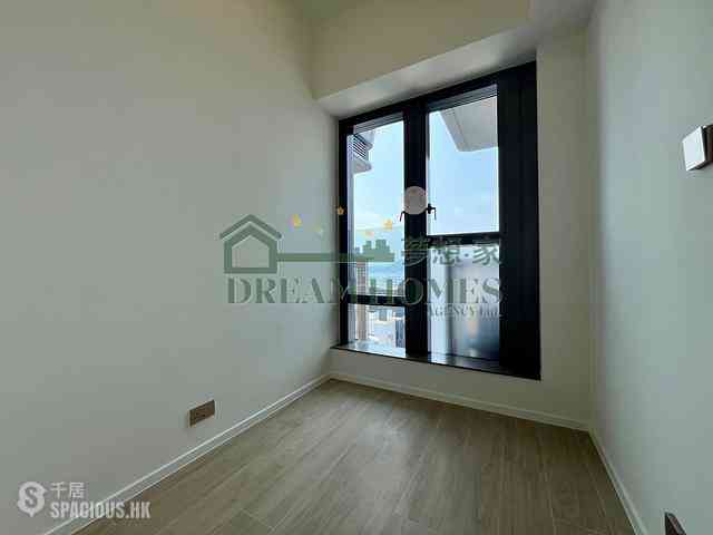 Sai Ying Pun - Des Voeux W Residence 05