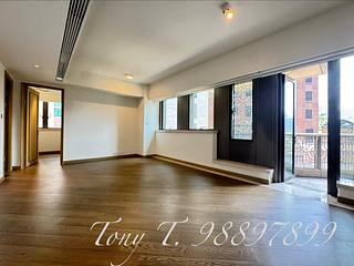 Mid Levels Central - 3, MacDonnell Road 02