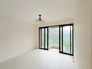 Tai Hang - Ronsdale Garden 02