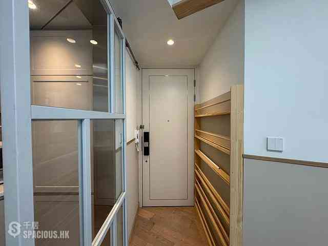 Tseung Kwan O - Monterey Block 2A 02
