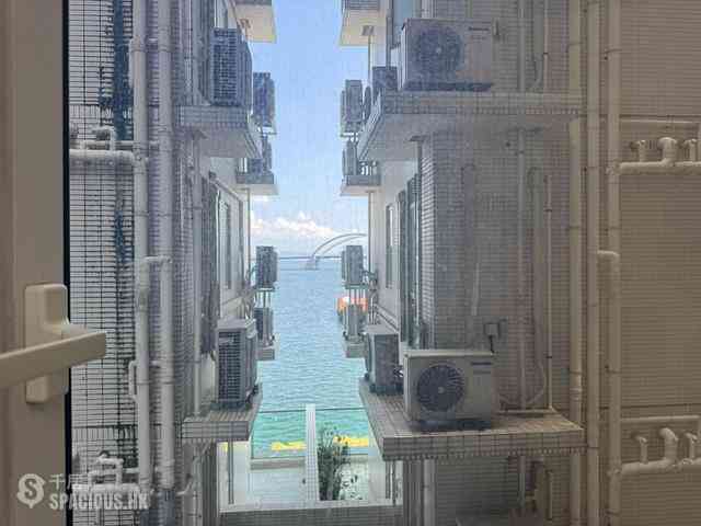 Tseung Kwan O - Monterey Block 2A 10