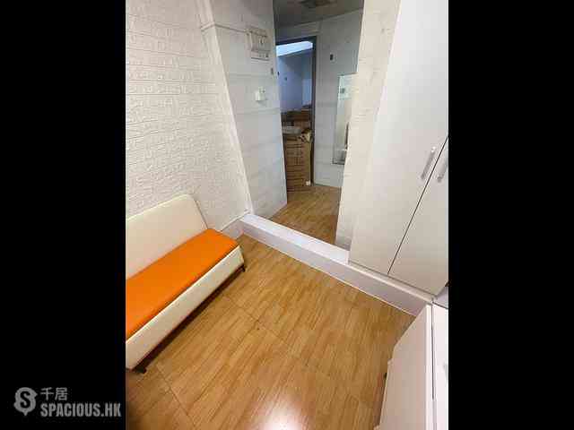 Mong Kok - Chun Yee Building 04