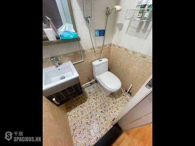 Mong Kok - Chun Yee Building 05