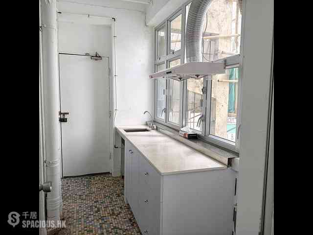 Quarry Bay - Ritz Garden Apartments 10