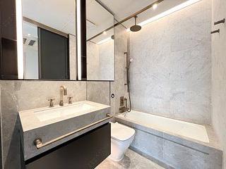 Wan Chai - Eight Star Street 16
