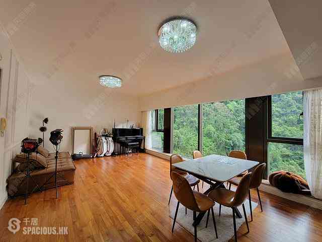 Mid Levels Central - Tavistock II 01