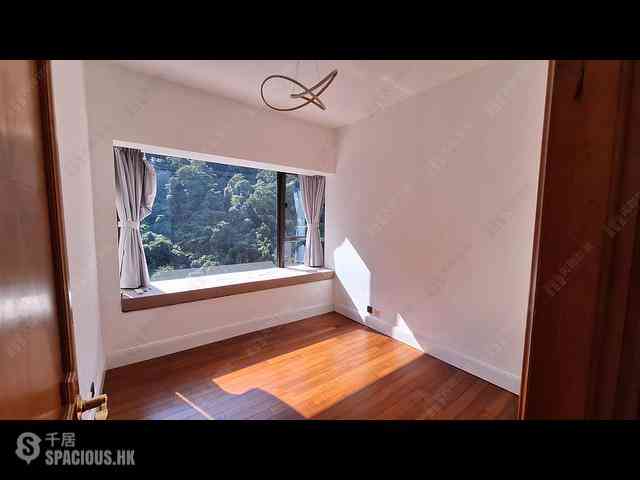 Mid Levels Central - Tavistock II 03