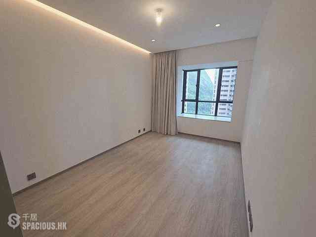 Mid Levels Central - Dynasty Court 17
