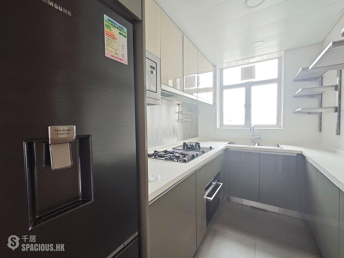 Sai Ying Pun - Island Crest 01