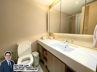 Tung Chung - The Visionary Tower 8 07