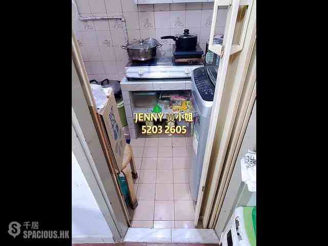 Mong Kok - Kwong Fai Mansion 03