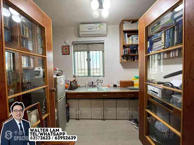 Tung Chung - Tung Chung Crescent Phase 1 Block 2 09