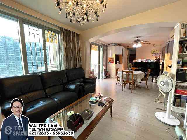 Tung Chung - Tung Chung Crescent Phase 1 Block 2 06