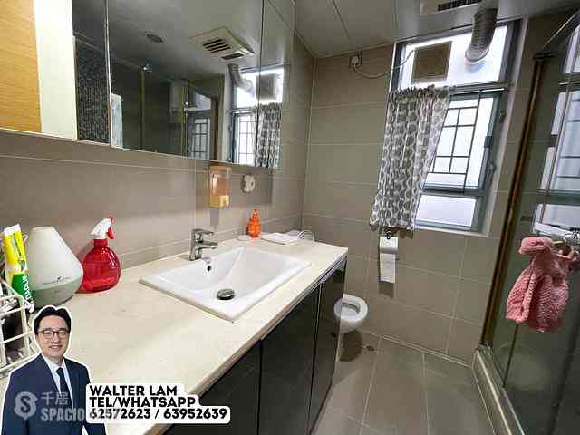 Tung Chung - Tung Chung Crescent Phase 1 Block 2 18