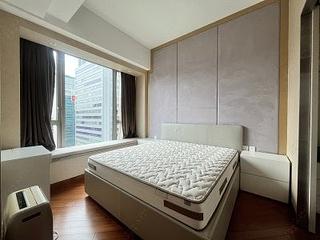 Wan Chai - The Avenue Phase 2 09