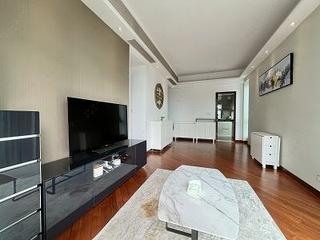 Wan Chai - The Avenue Phase 2 06