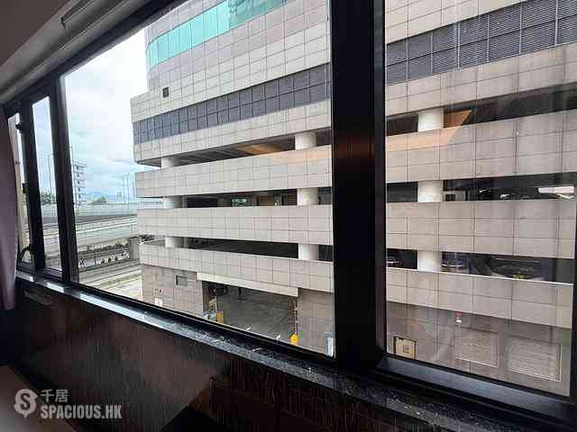 Sheung Wan - 28-30, Queen Street 06