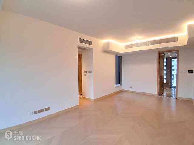 Mid Levels Central - 22A, Kennedy Road 08