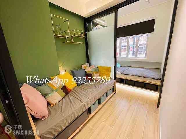 Sheung Wan - 114, Des Voeux Road West 01