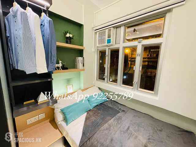 Sheung Wan - 114, Des Voeux Road West 03
