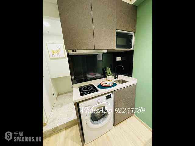 Sheung Wan - 114, Des Voeux Road West 05