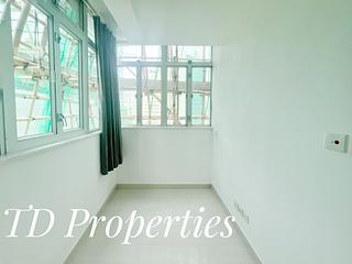 Causeway Bay - Lai Yuen Apartments 02