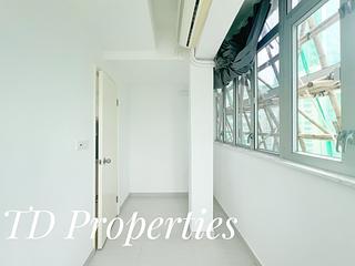Causeway Bay - Lai Yuen Apartments 03
