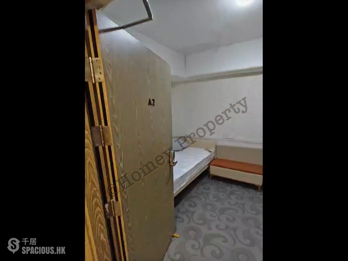 Mong Kok - Chun Yee Building 01