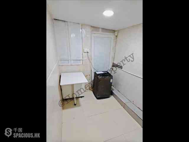 Mong Kok - Chun Yee Building 05