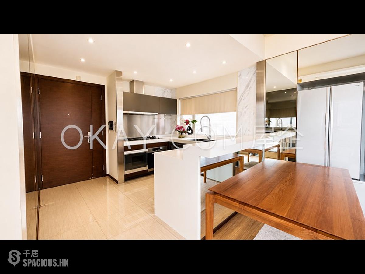 Soho - Centrestage 01