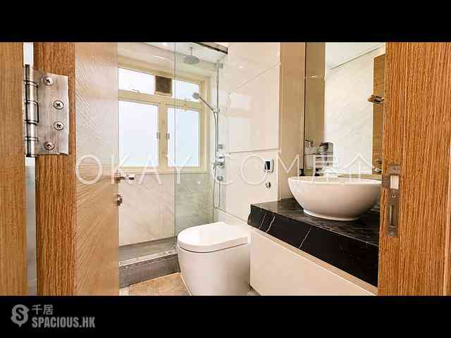 Soho - Centrestage 18