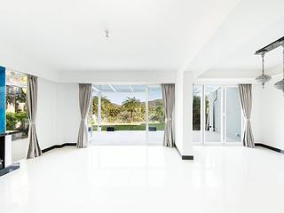 Clear Water Bay - Caribbean Villa 03