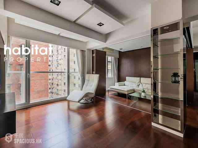 Mid Levels Central - Merry Court 03