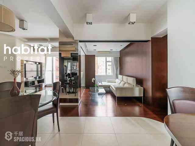 Mid Levels Central - Merry Court 04