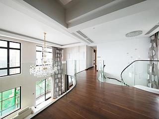 Mid Levels Central - Regal Crest 05