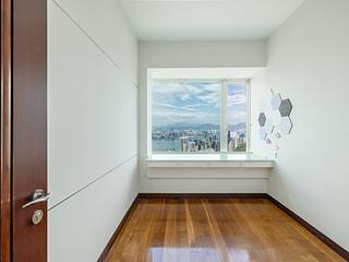 Tai Hang - The Legend 10