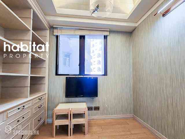 Sai Ying Pun - The Babington 11