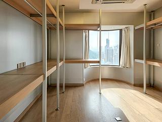 Mid Levels Central - Garden Terrace 06